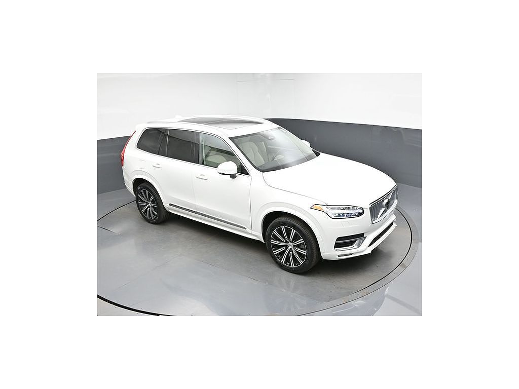 2024 Volvo XC90 B5 Core