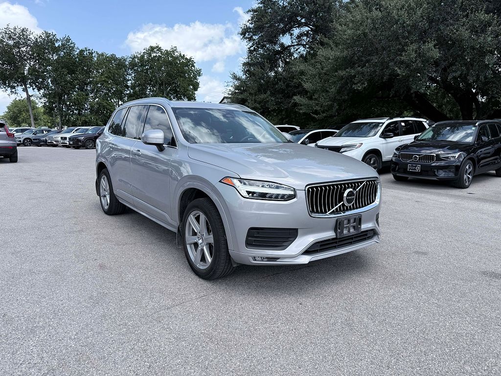 2023 Volvo XC90 B5 Core