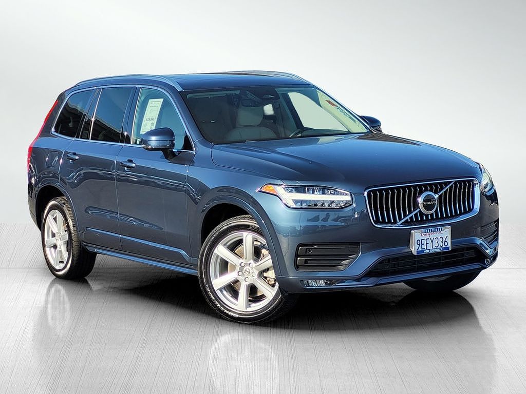 2023 Volvo XC90 B5 Core