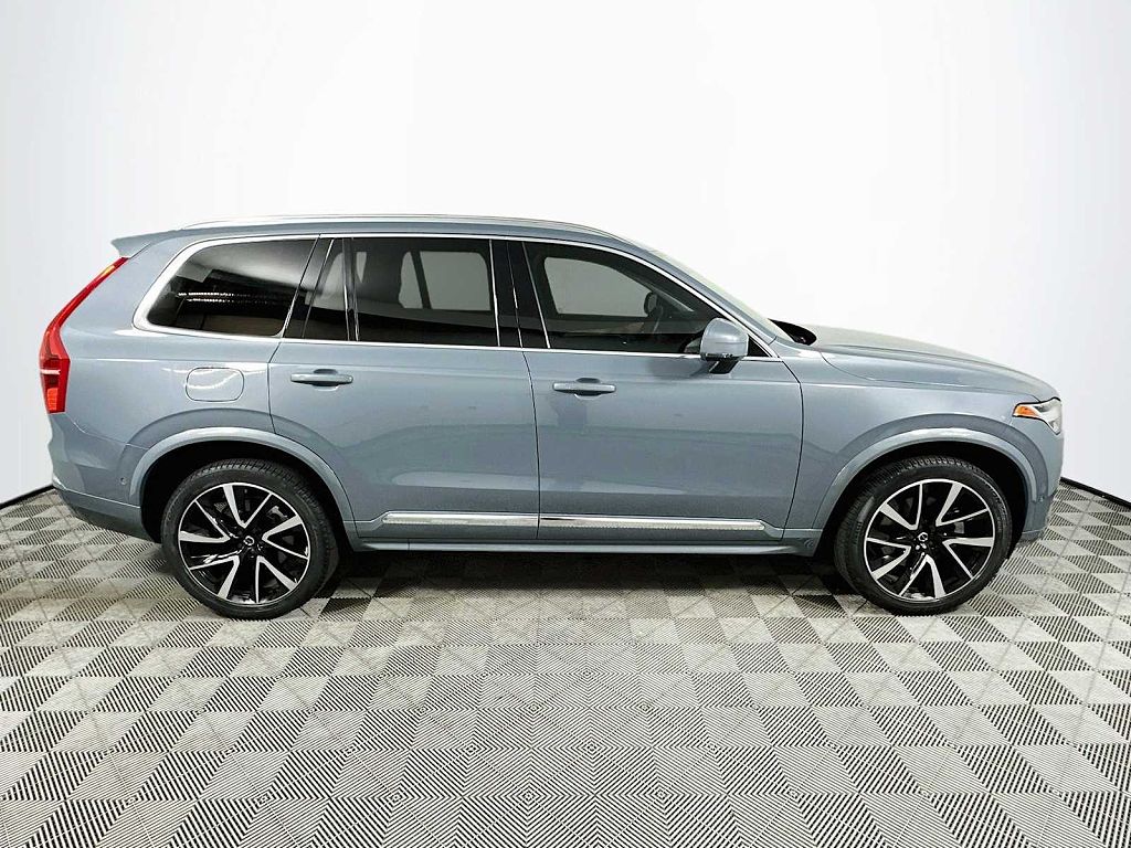 2023 Volvo XC90 B5 Plus Bright