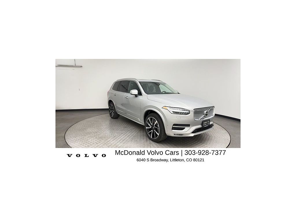 2023 Volvo XC90 B5 Plus Bright