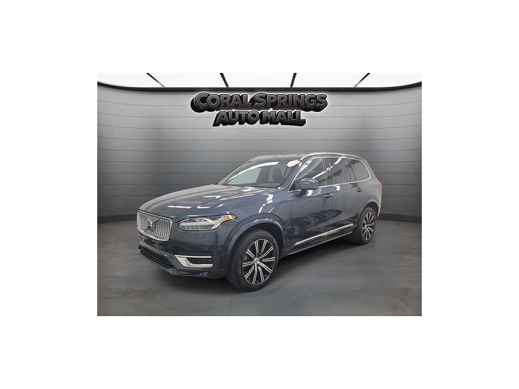 2023 Volvo XC90 B5 Plus Bright