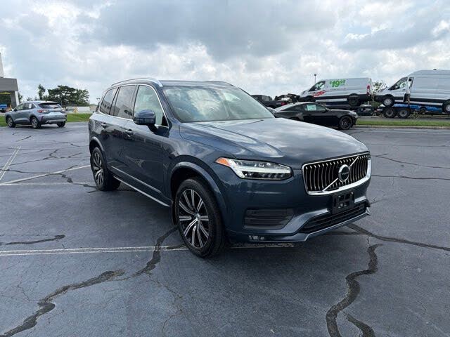 2023 Volvo XC90 B5 Core