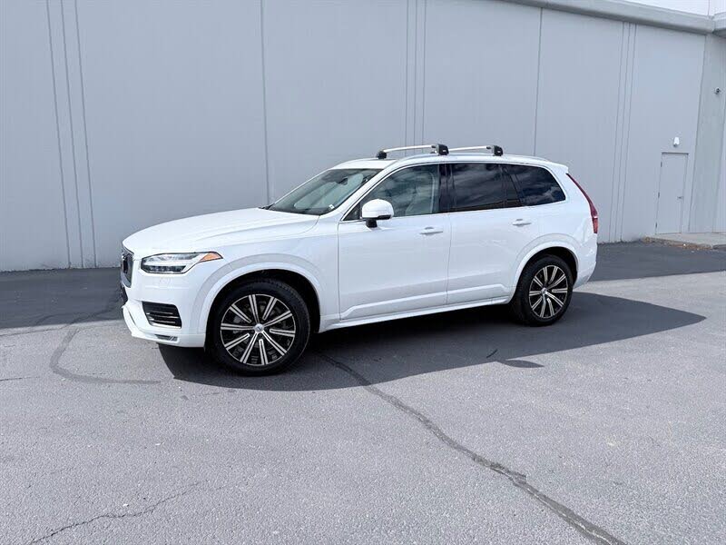 2023 Volvo XC90 B5 Core