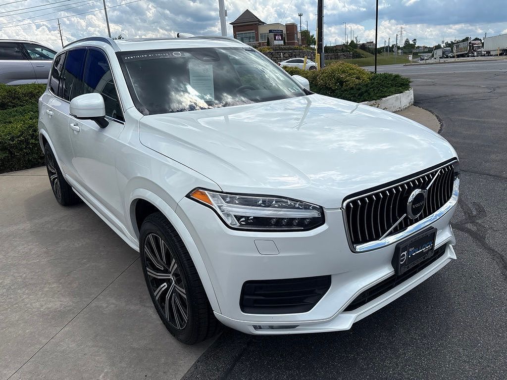 2023 Volvo XC90 B5 Core