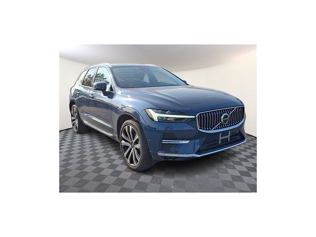 2023 Volvo XC60 B5 Ultimate Bright