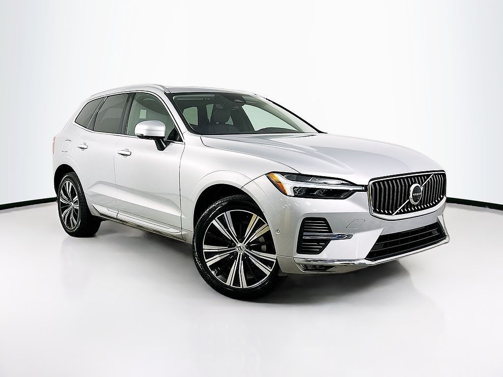 2023 Volvo XC60 B5 Plus Bright