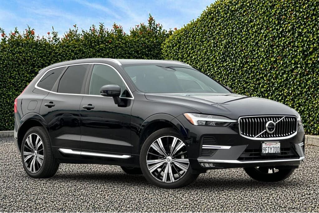 2023 Volvo XC60 B5 Plus Bright