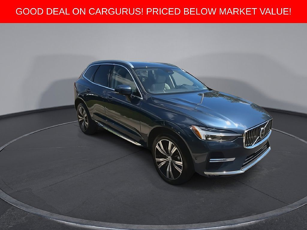 2023 Volvo XC60 B5 Ultimate Bright Theme
