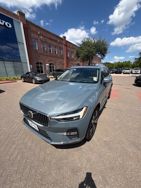 2023 Volvo XC60 B5 Ultimate Bright
