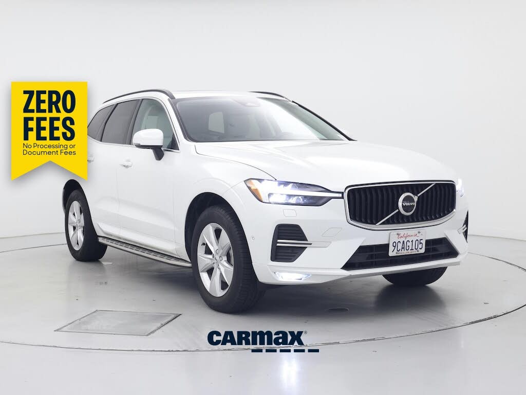 2022 Volvo XC60 B5 Momentum