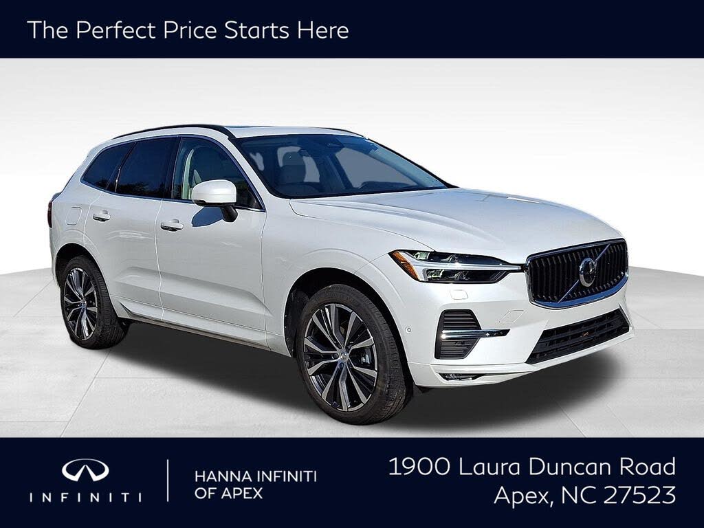 2022 Volvo XC60 B5 Momentum