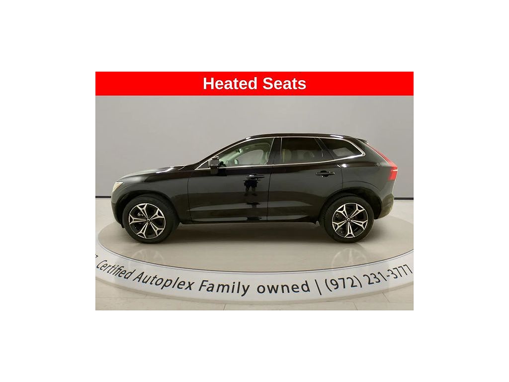 2022 Volvo XC60 B5 Momentum
