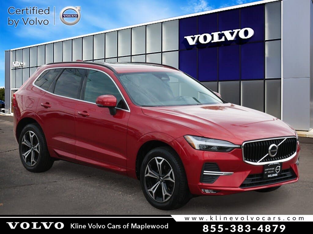 2022 Volvo XC60 B5 Momentum