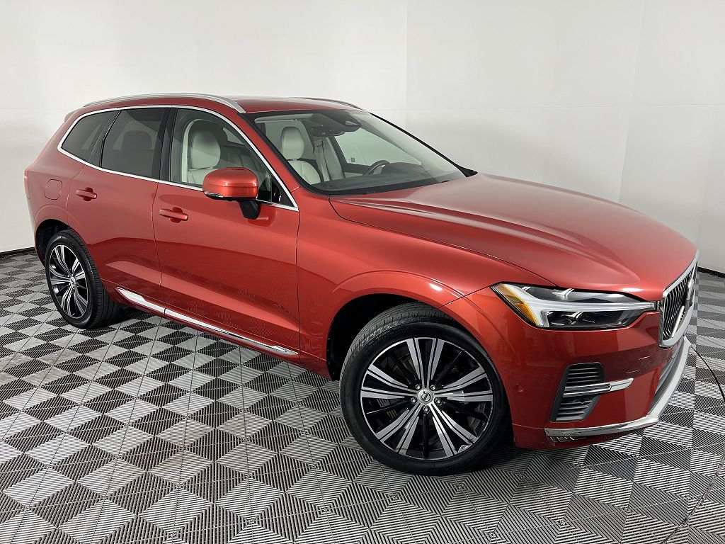 2022 Volvo XC60 B5 Inscription