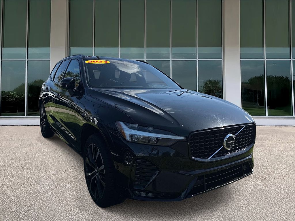 2024 Volvo XC60 B5 Plus