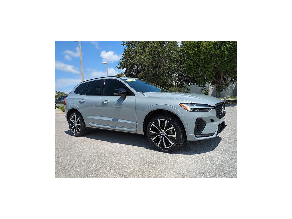 2024 Volvo XC60 B5 Plus