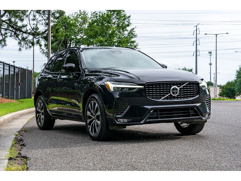 2024 Volvo XC60 B5 Plus