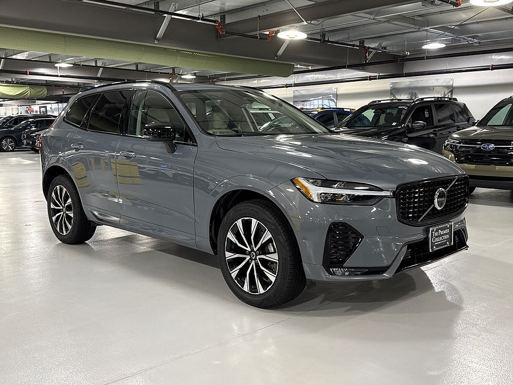 2024 Volvo XC60 B5 Plus Dark