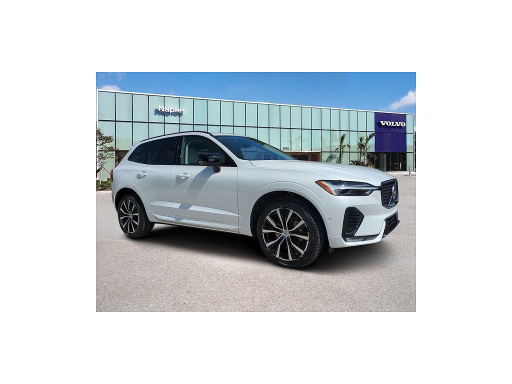2024 Volvo XC60 B5 Ultimate