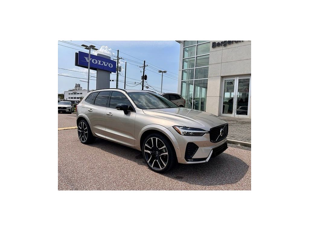 2024 Volvo XC60 B5 Ultimate