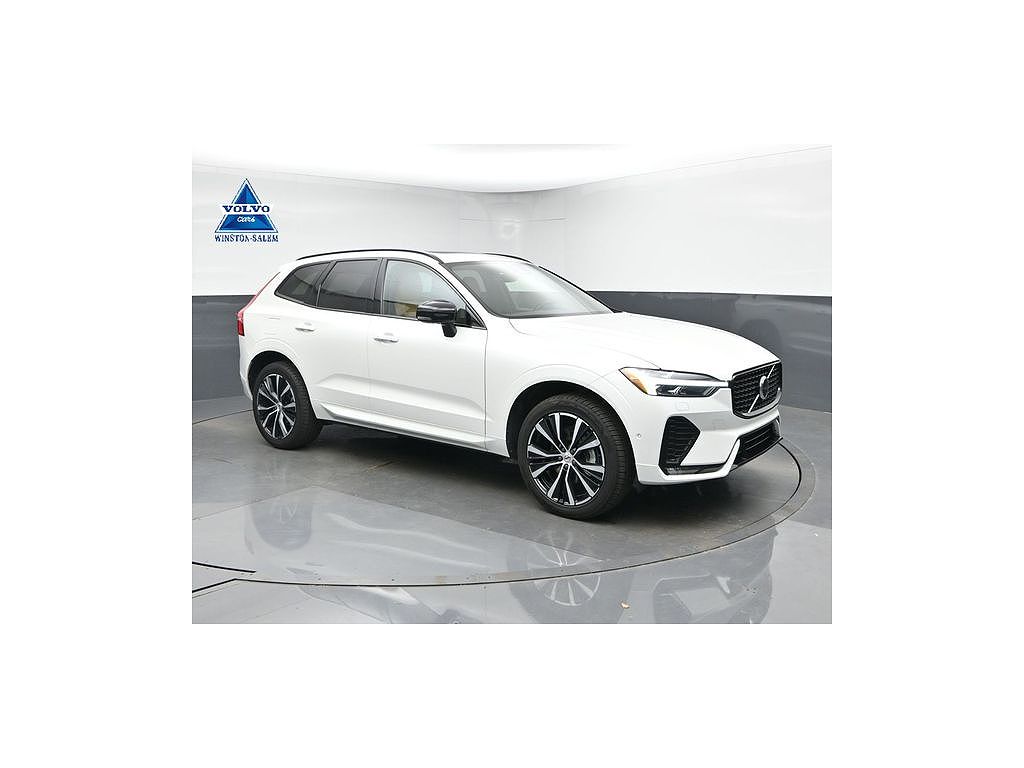 2024 Volvo XC60 B5 Ultimate