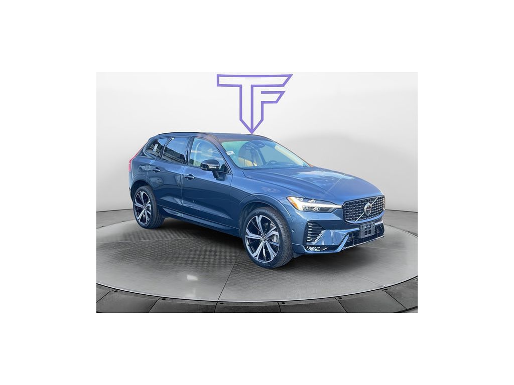 2024 Volvo XC60 B5 Ultimate