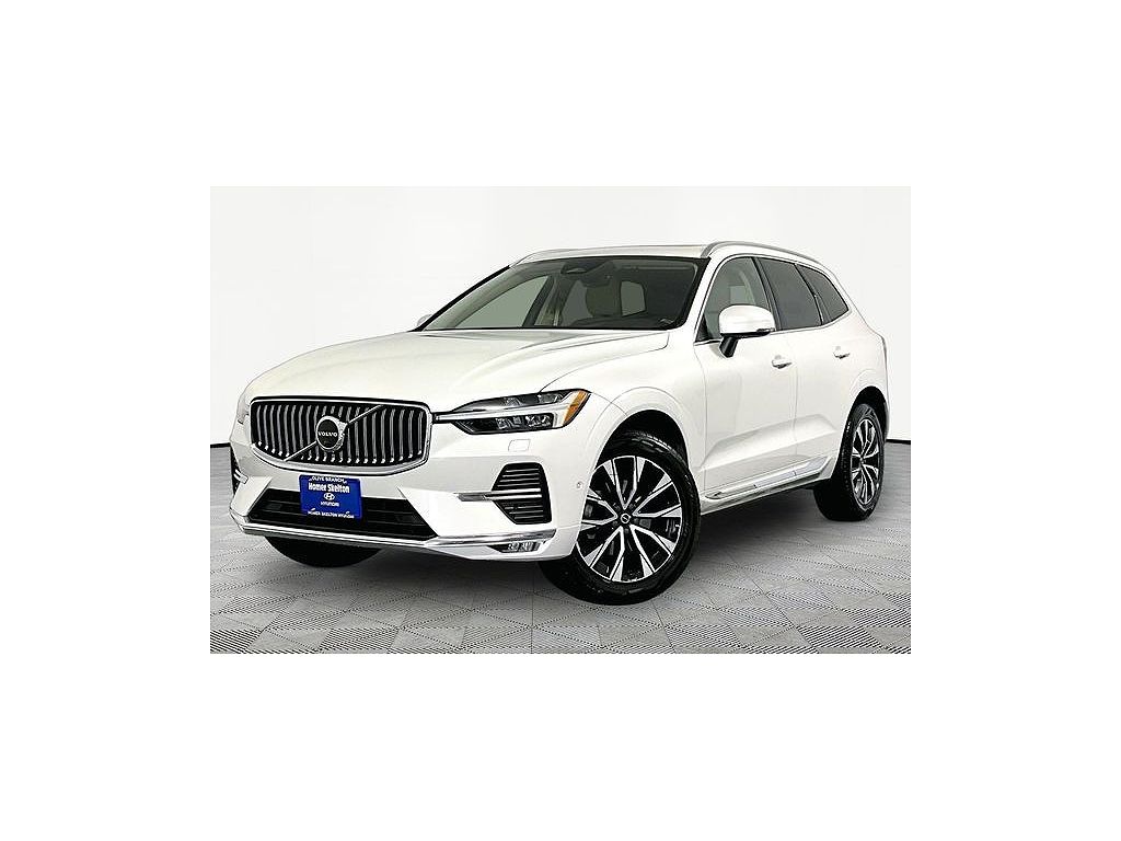2023 Volvo XC60 B5 Plus Bright