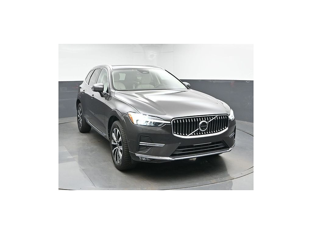 2023 Volvo XC60 B5 Plus Bright
