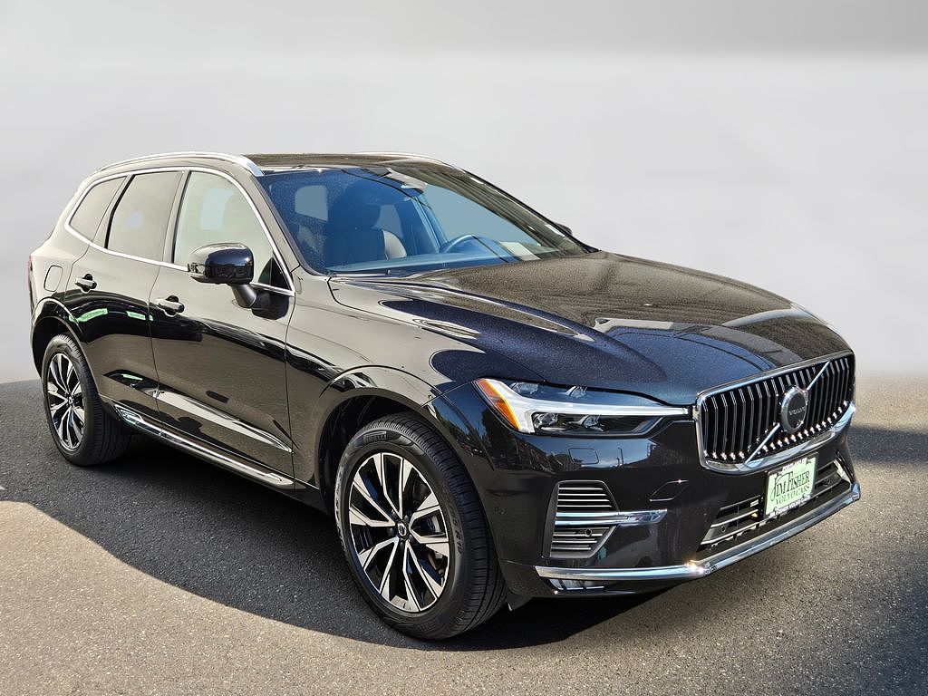 2023 Volvo XC60 B5 Plus Bright