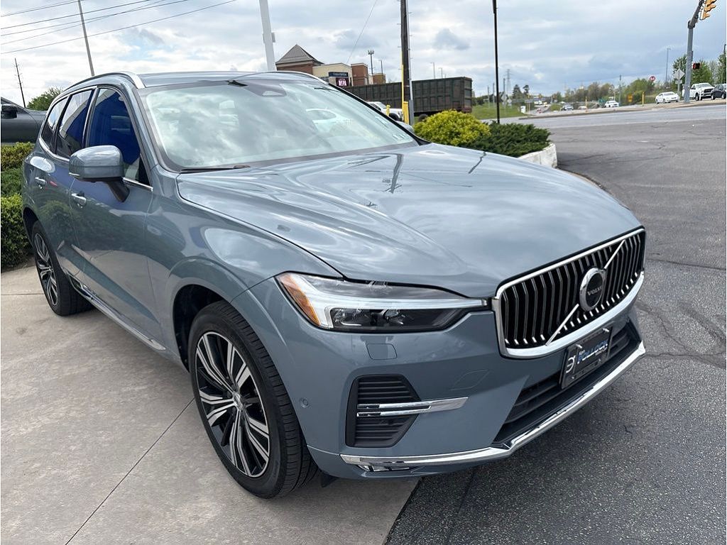 2023 Volvo XC60 B5 Plus Bright
