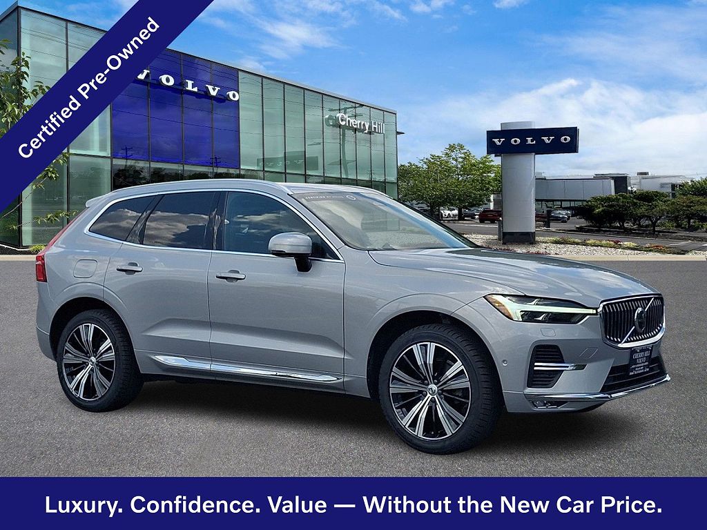 2023 Volvo XC60 B5 Plus Bright