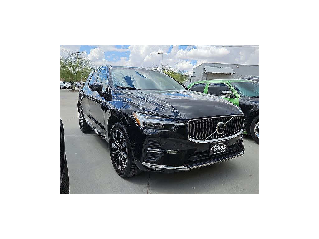 2023 Volvo XC60 B5 Plus Bright