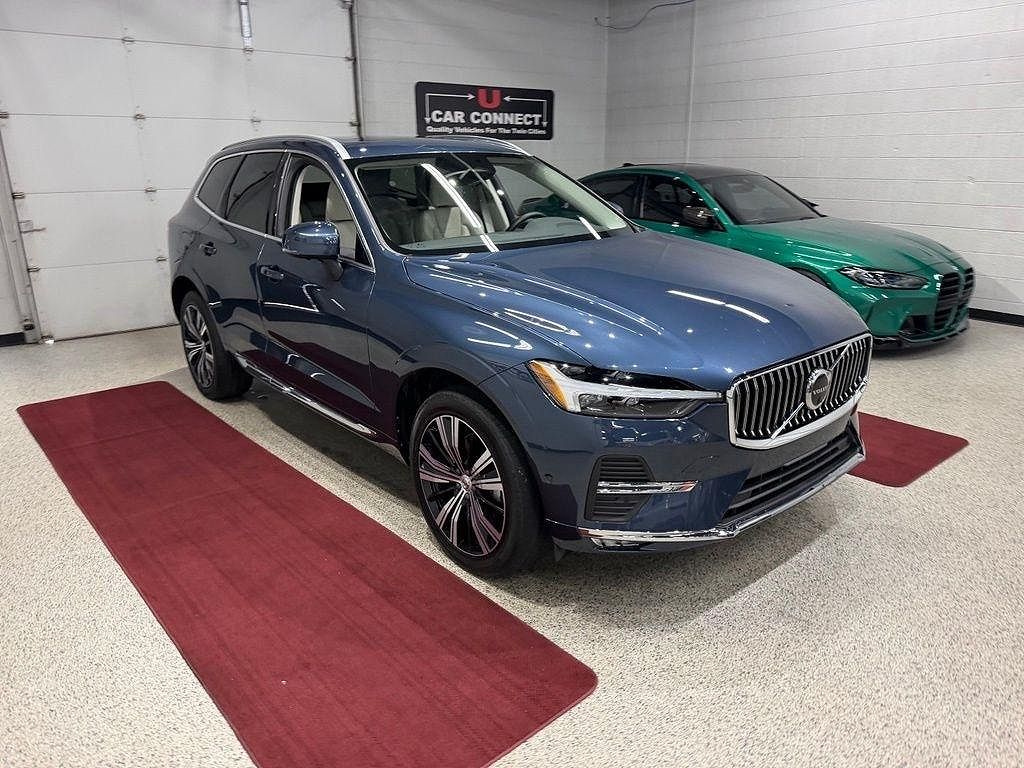 2023 Volvo XC60 B5 Plus Bright