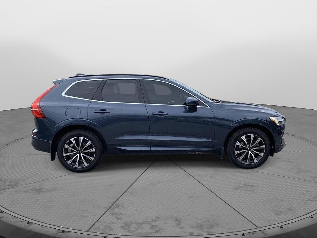 2023 Volvo XC60 B5 Core
