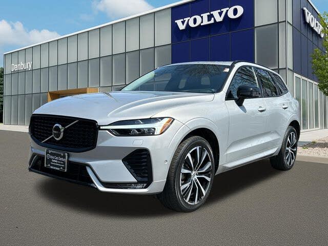 2023 Volvo XC60 B5 Plus Dark