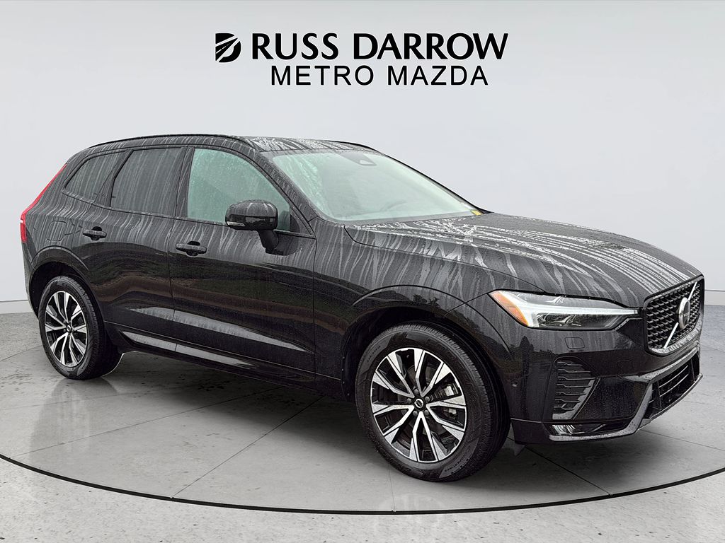 2023 Volvo XC60 B5 Plus Dark