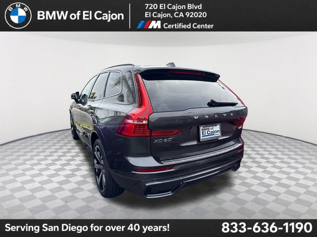 2023 Volvo XC60 B5 Ultimate Dark