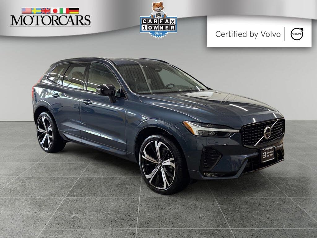 2023 Volvo XC60 B5 Ultimate Dark