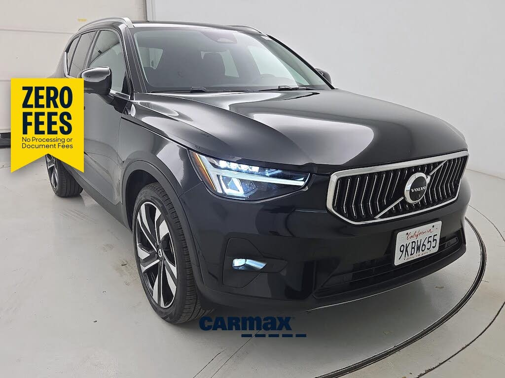 2023 Volvo XC40 B5 Ultimate Bright