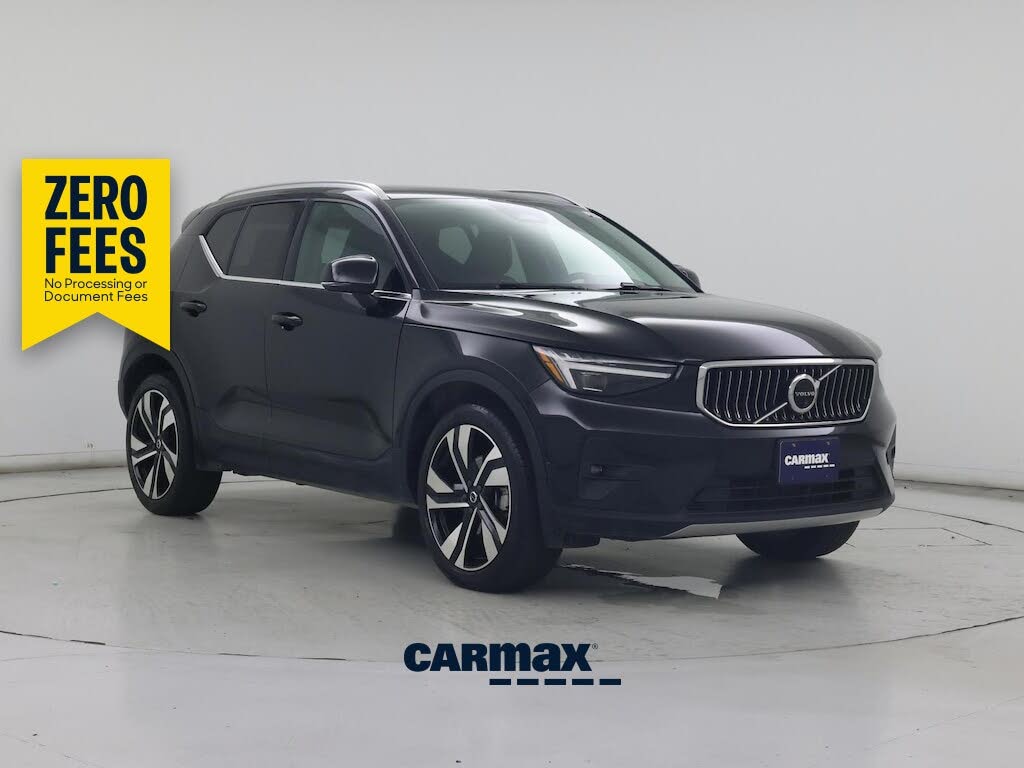2023 Volvo XC40 B5 Ultimate Bright
