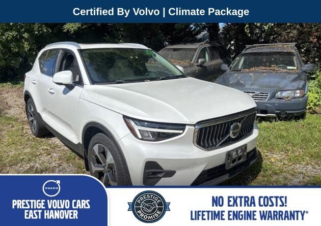 2023 Volvo XC40 B5 Ultimate Bright