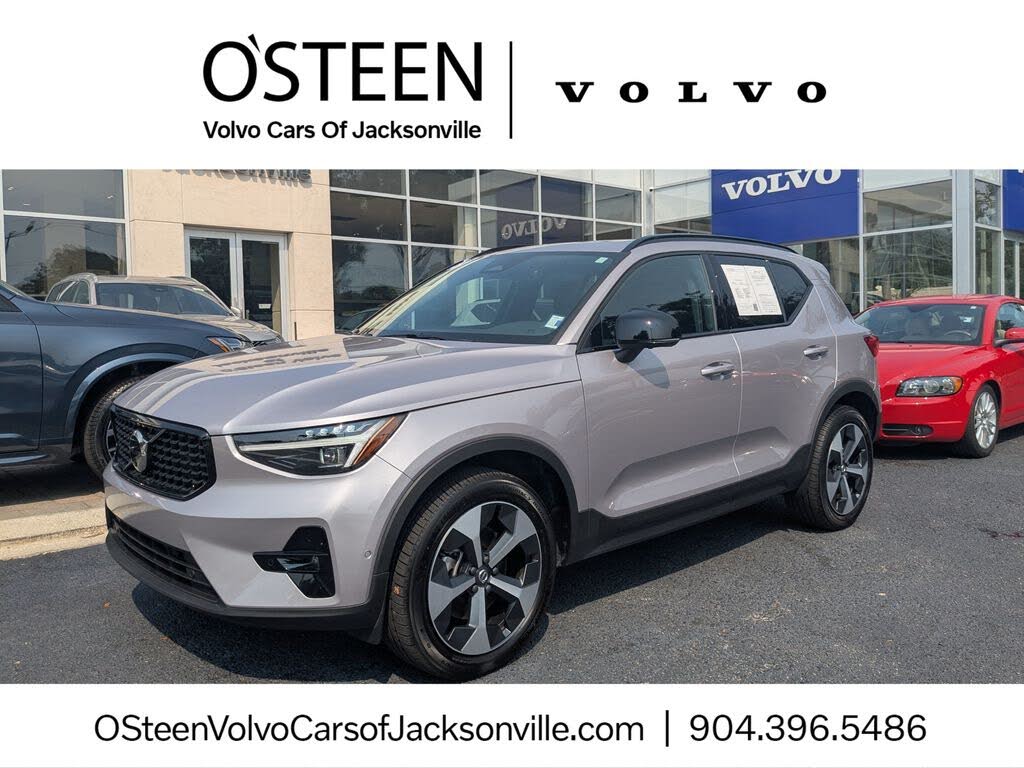 2026 Volvo XC40 B5 Plus