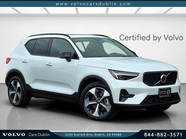 2026 Volvo XC40 B5 Plus