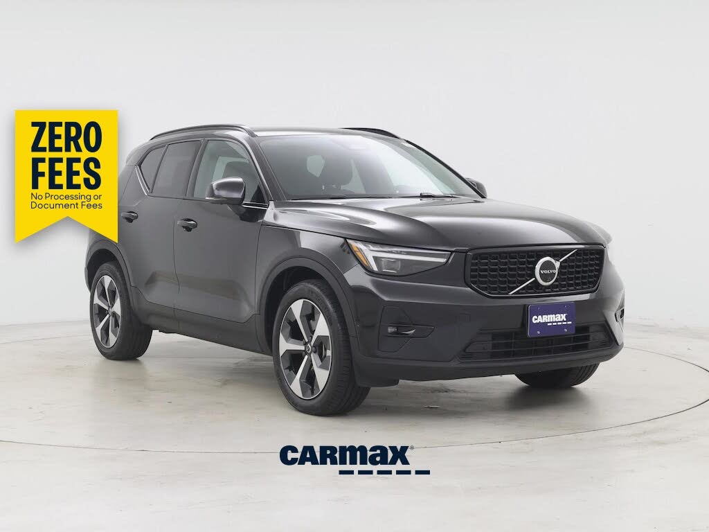 2026 Volvo XC40 B5 Plus