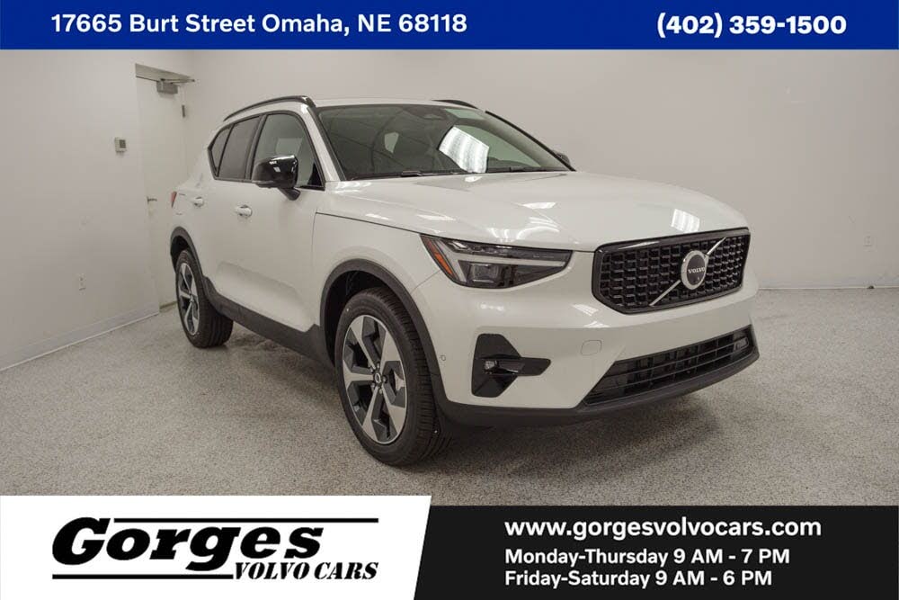 2026 Volvo XC40 B5 Plus