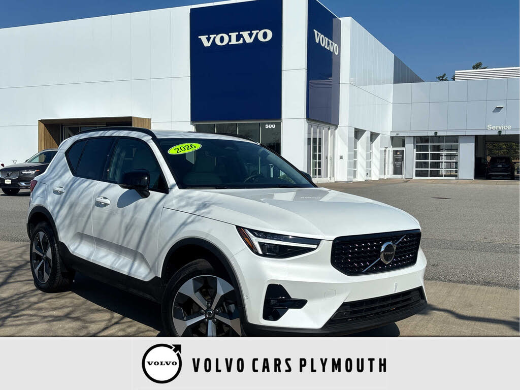 2026 Volvo XC40 B5 Plus