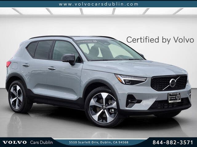 2026 Volvo XC40 B5 Plus