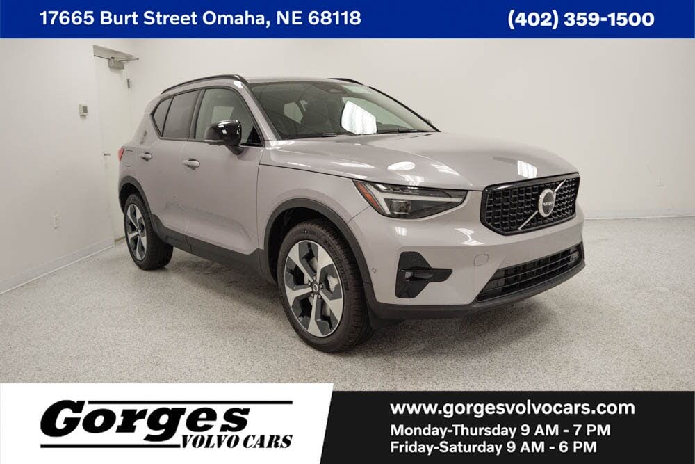 2026 Volvo XC40 B5 Plus