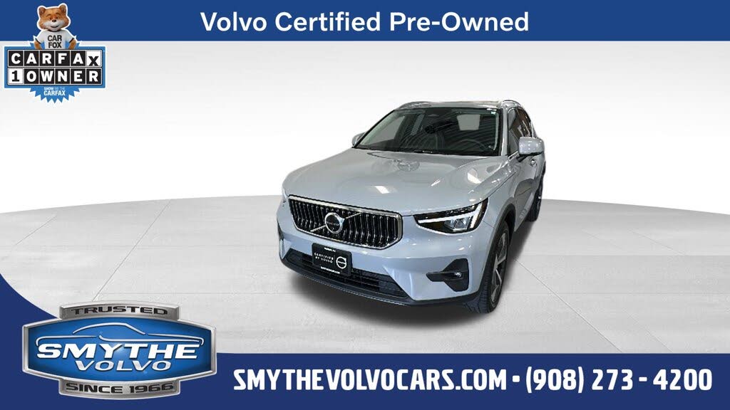 2024 Volvo XC40 B5 Plus Bright